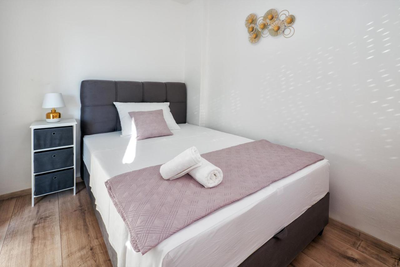 Spinut Sunset 3Bd Apartment - Sea View Balcony & Quiet Area Split Kültér fotó