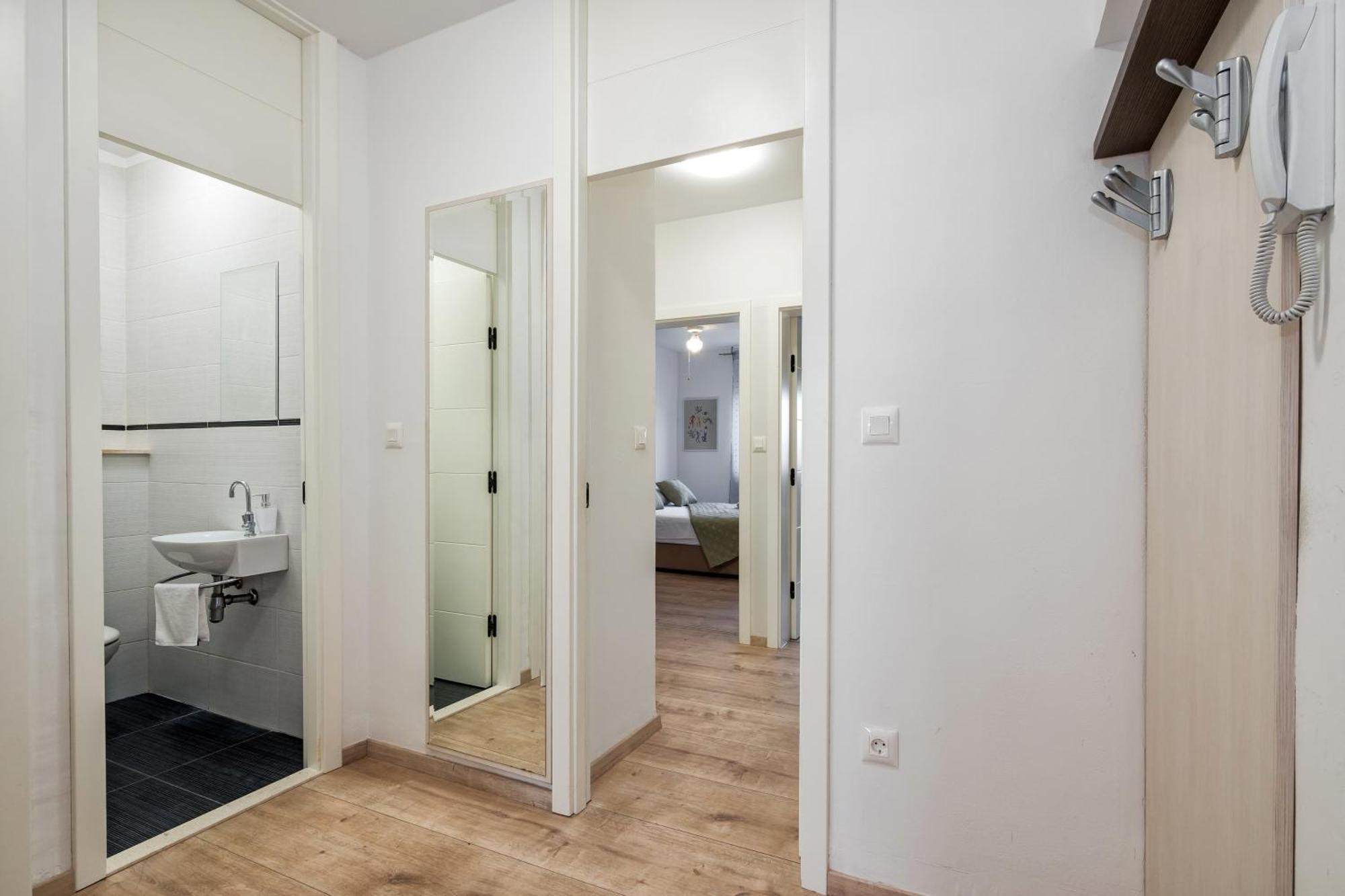 Spinut Sunset 3Bd Apartment - Sea View Balcony & Quiet Area Split Kültér fotó