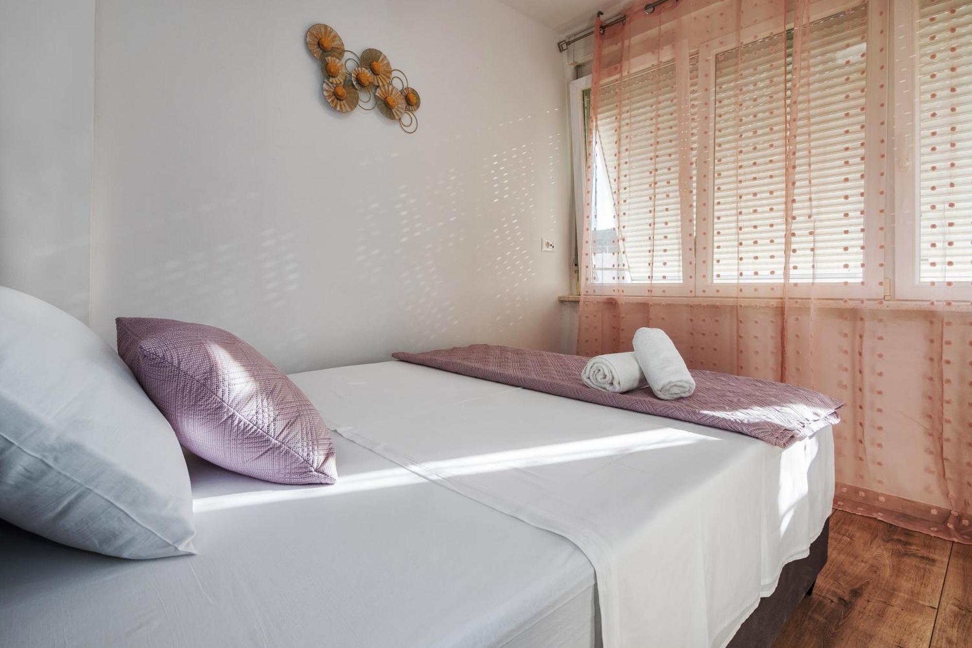 Spinut Sunset 3Bd Apartment - Sea View Balcony & Quiet Area Split Kültér fotó
